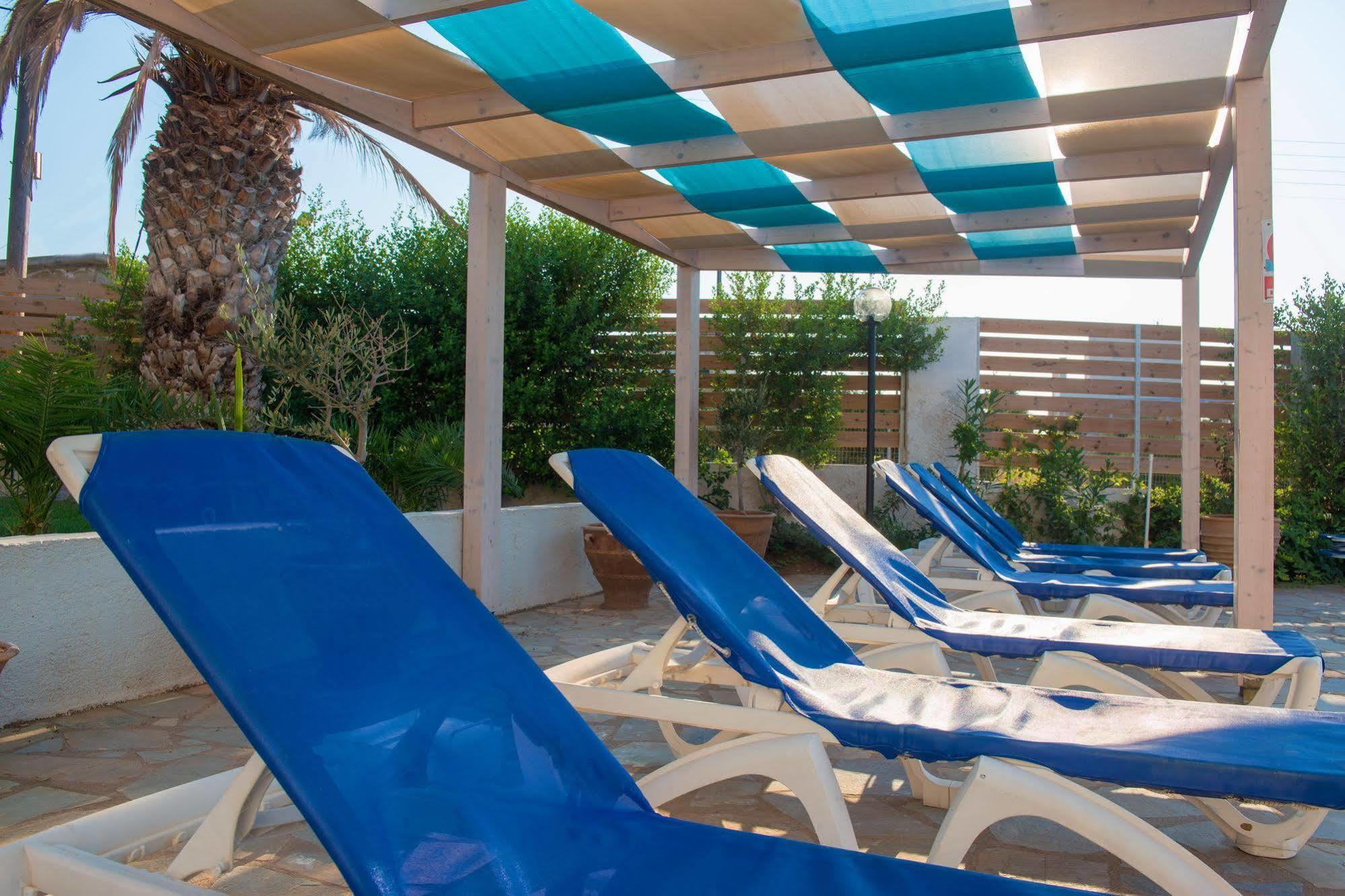 Oasis Beach Hotel - Adults Only Anissaras ภายนอก รูปภาพ