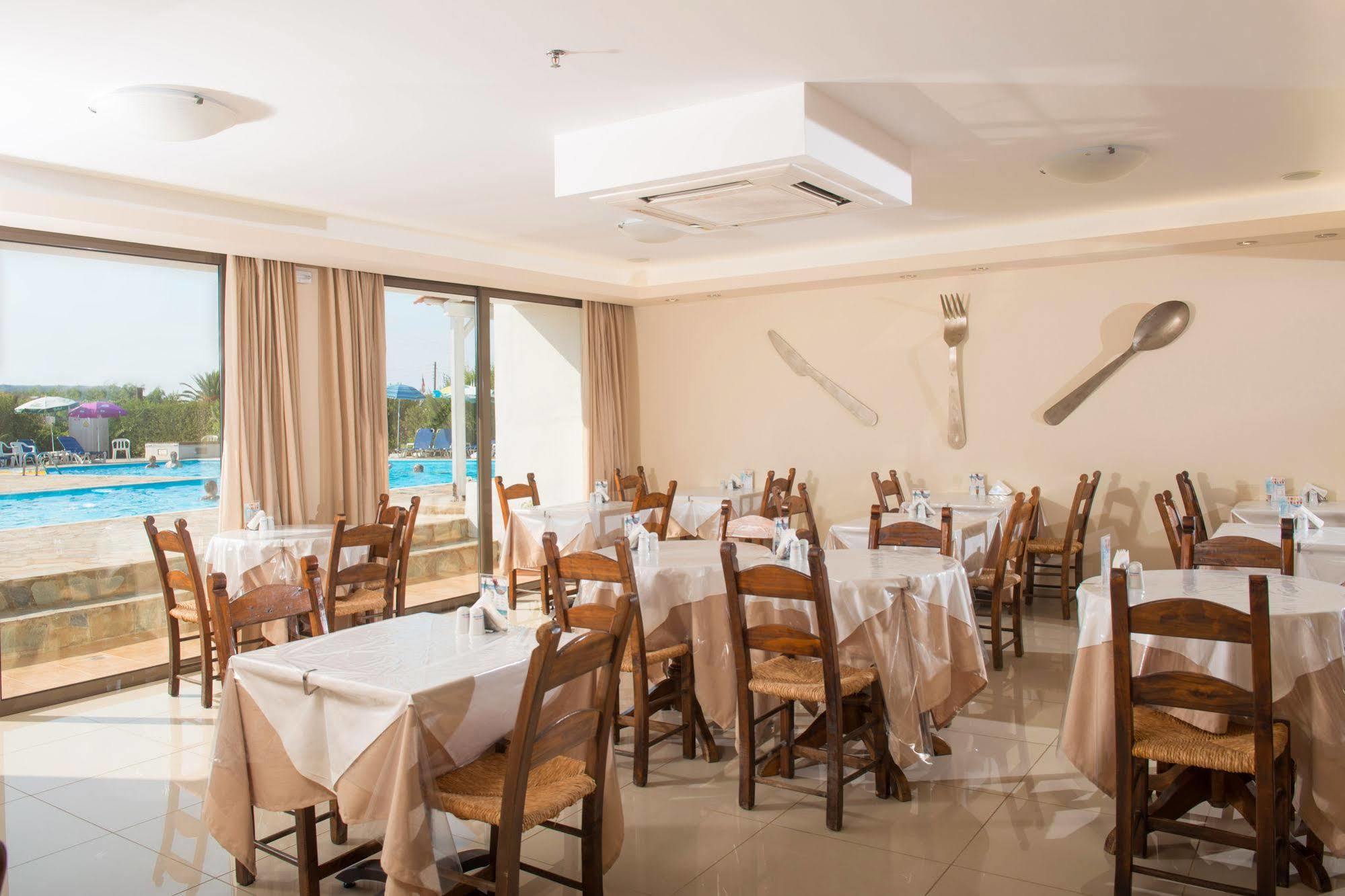 Oasis Beach Hotel - Adults Only Anissaras ภายนอก รูปภาพ